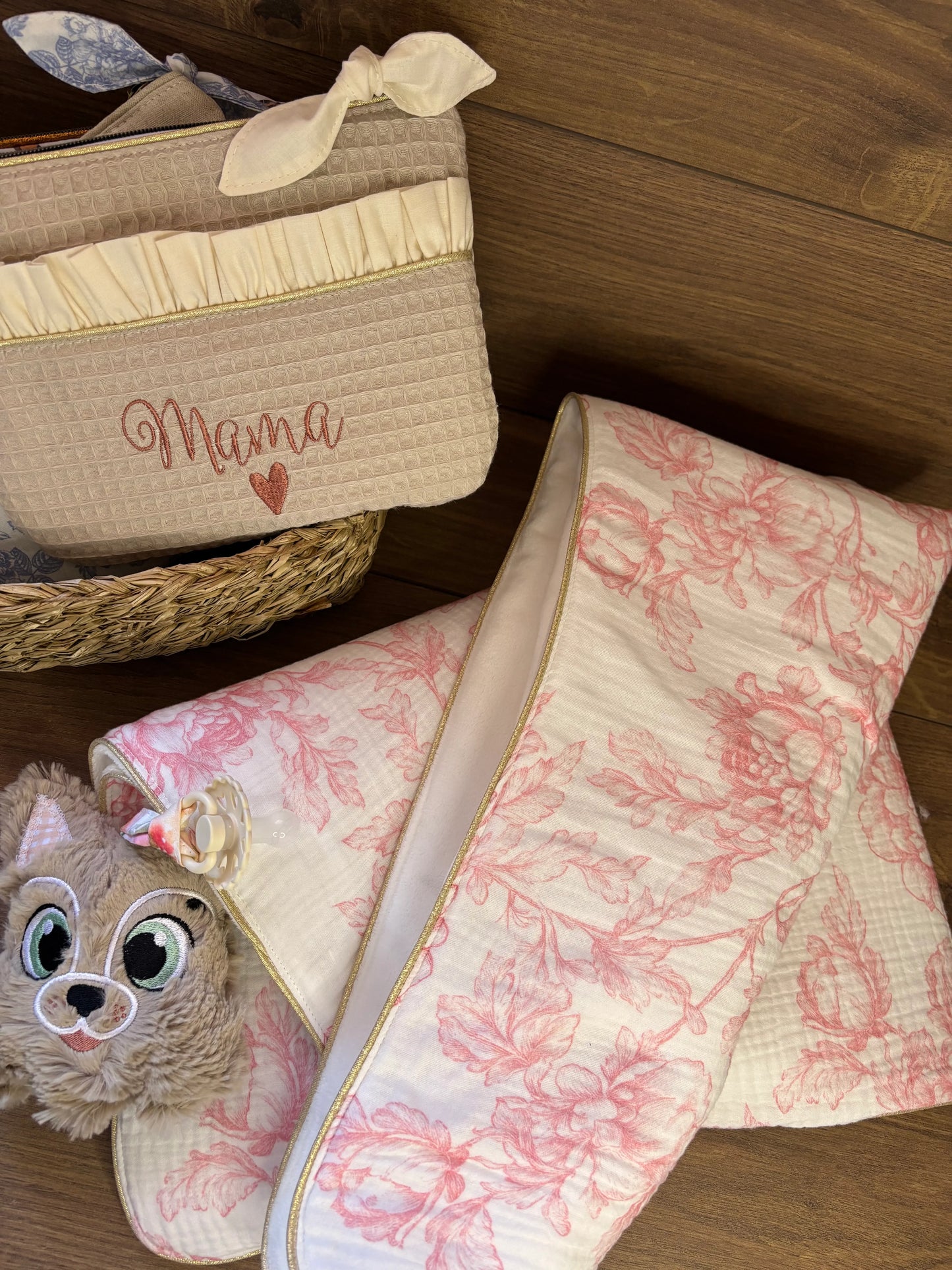 Doudou accroche-tétine Maos personnalisé