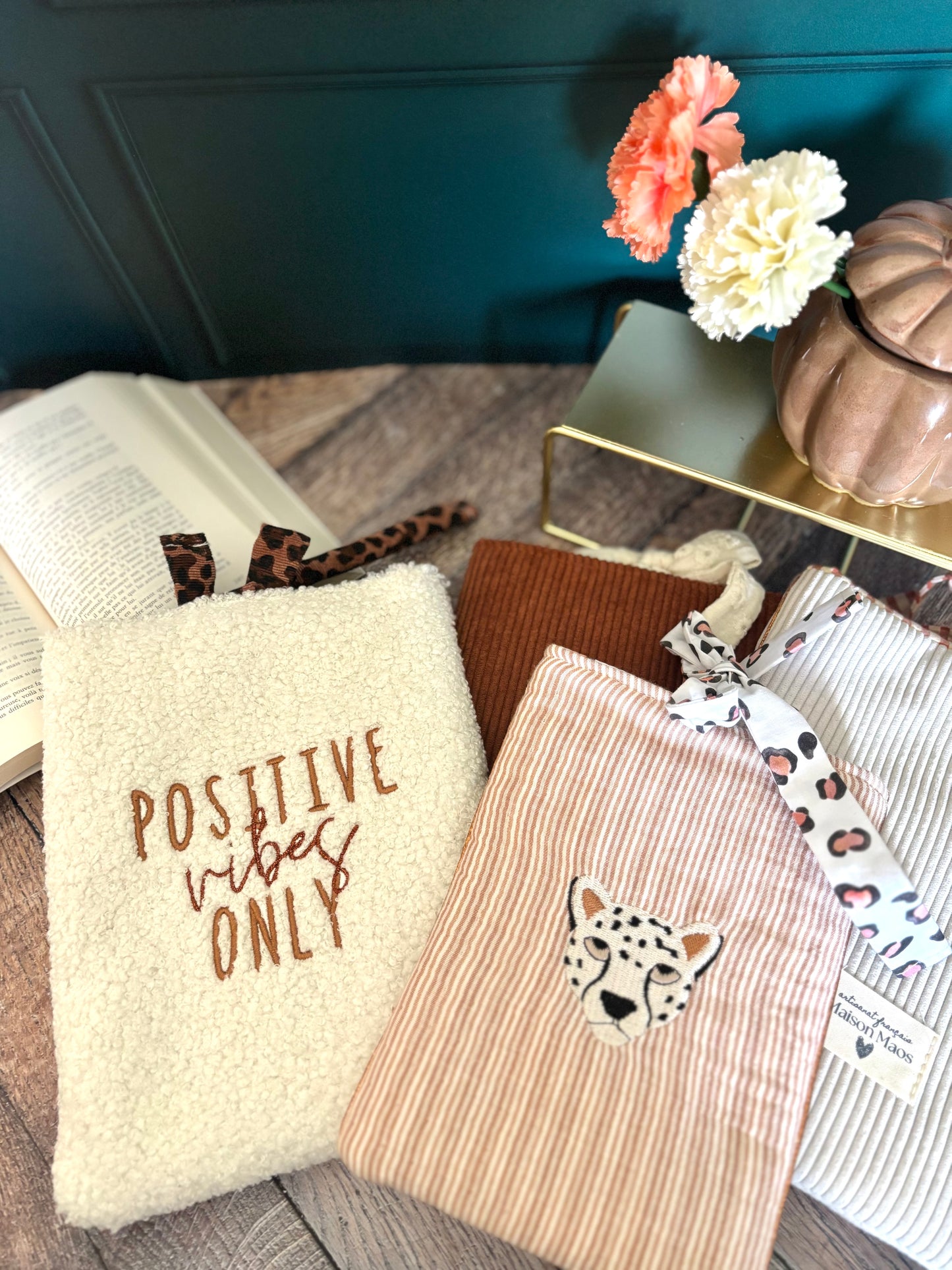 Pochette à livre Wild Nova